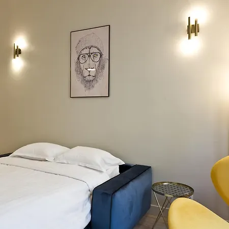 Apartment Pick A Flat - Rue De Navarin Apartment / Place Saint Georges Paris